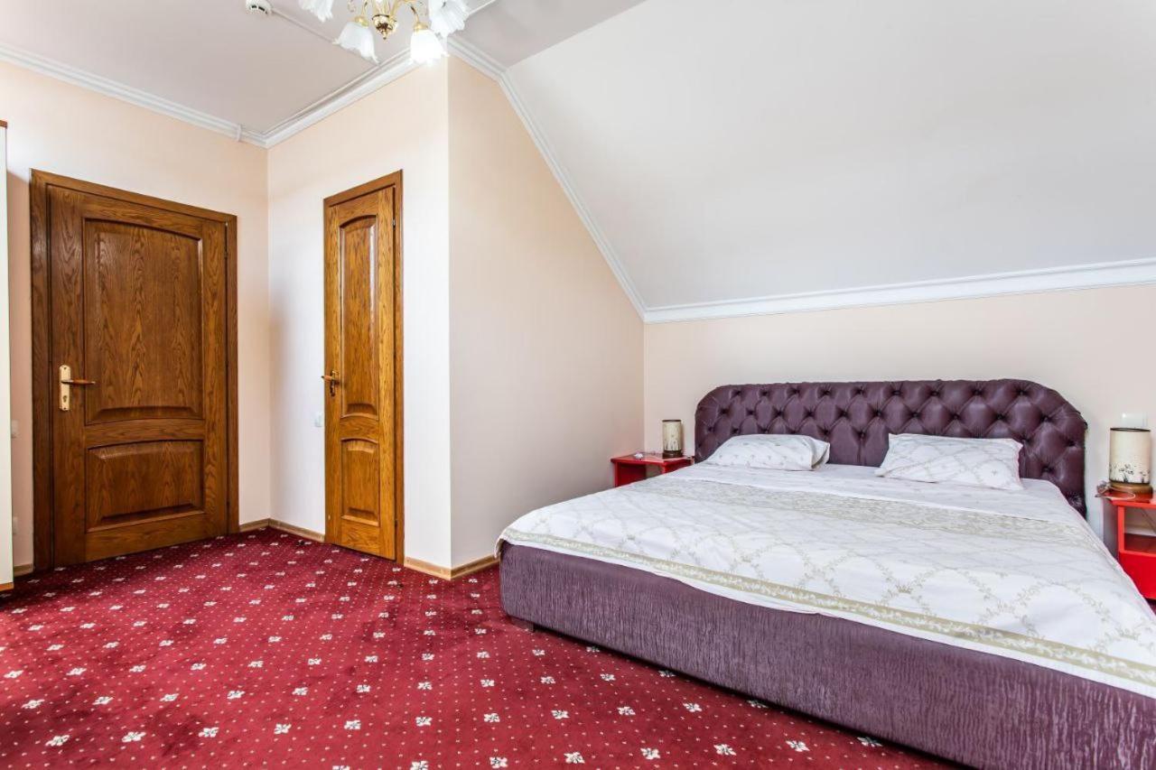 Star Rent Hotel Kişinev Dış mekan fotoğraf