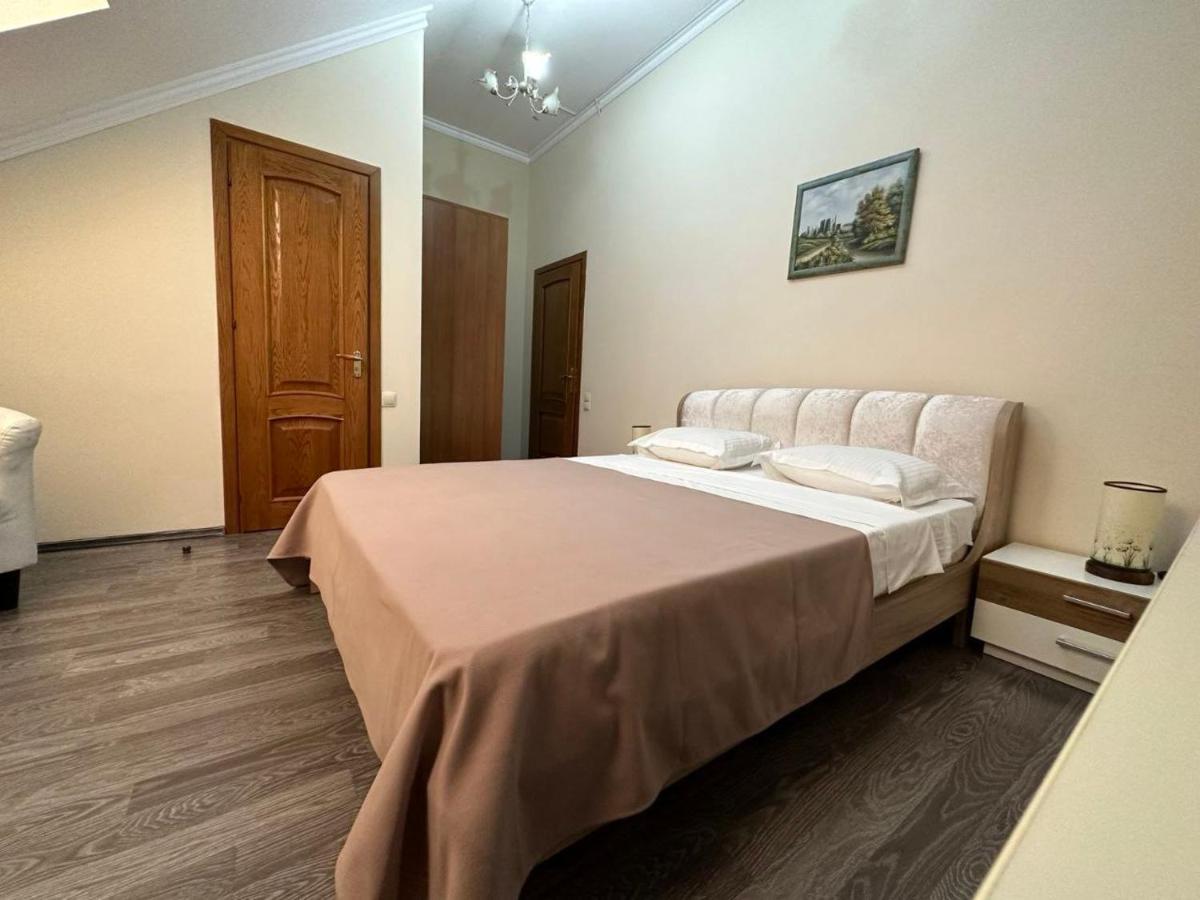 Star Rent Hotel Kişinev Dış mekan fotoğraf