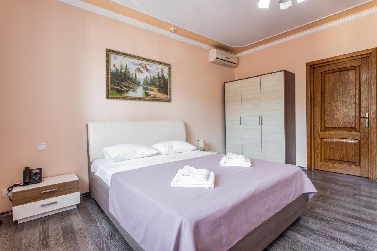 Star Rent Hotel Kişinev Dış mekan fotoğraf