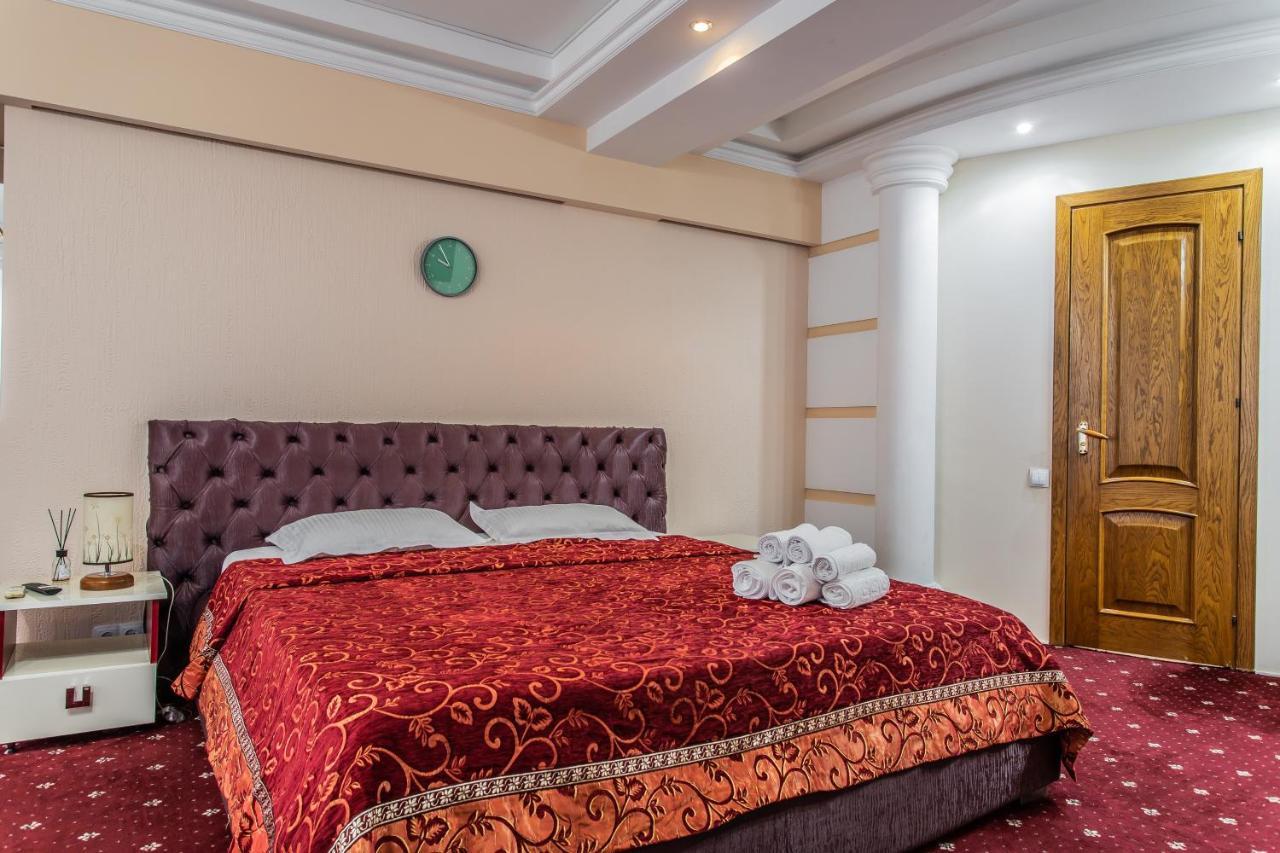 Star Rent Hotel Kişinev Dış mekan fotoğraf