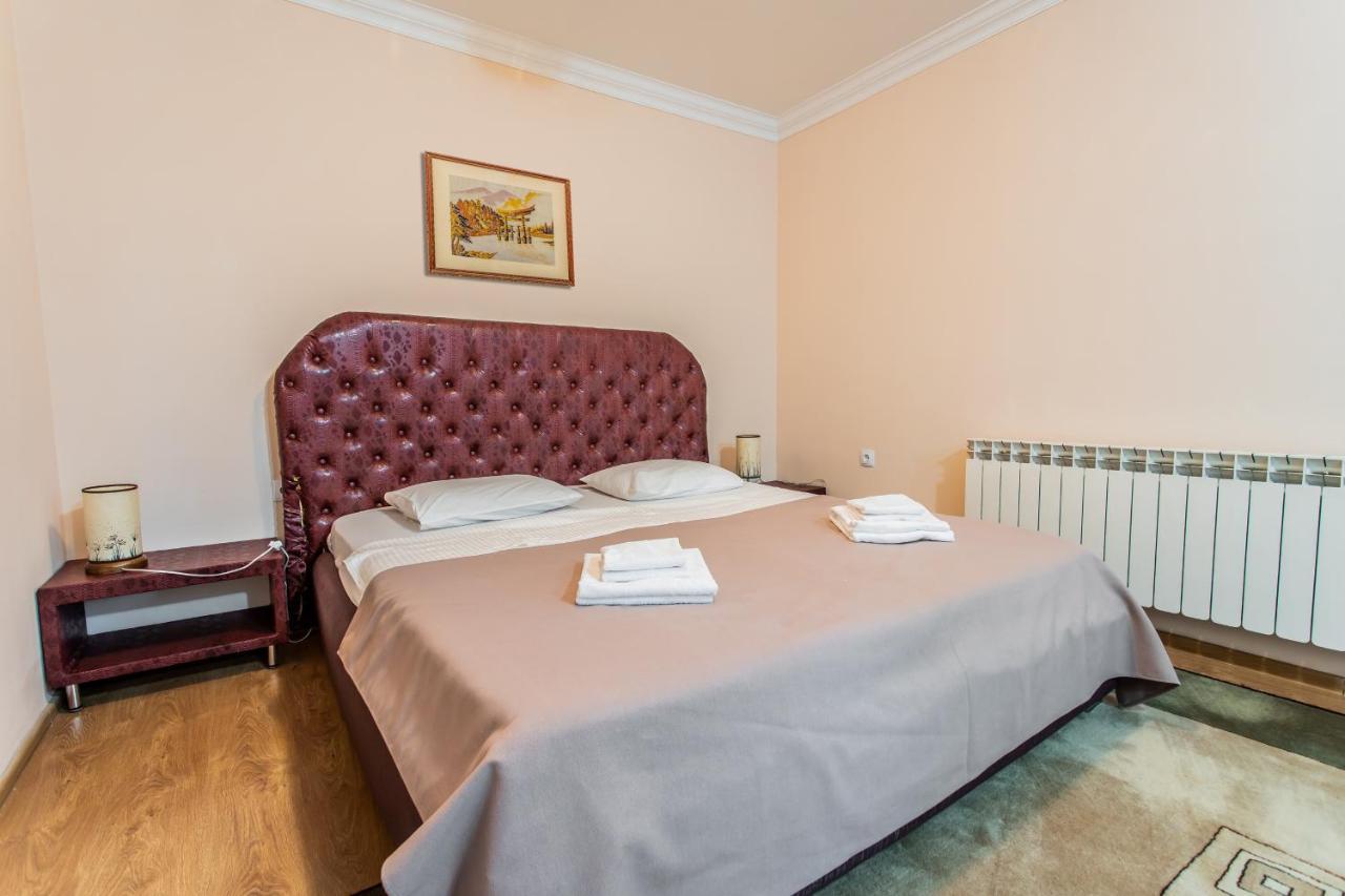 Star Rent Hotel Kişinev Dış mekan fotoğraf