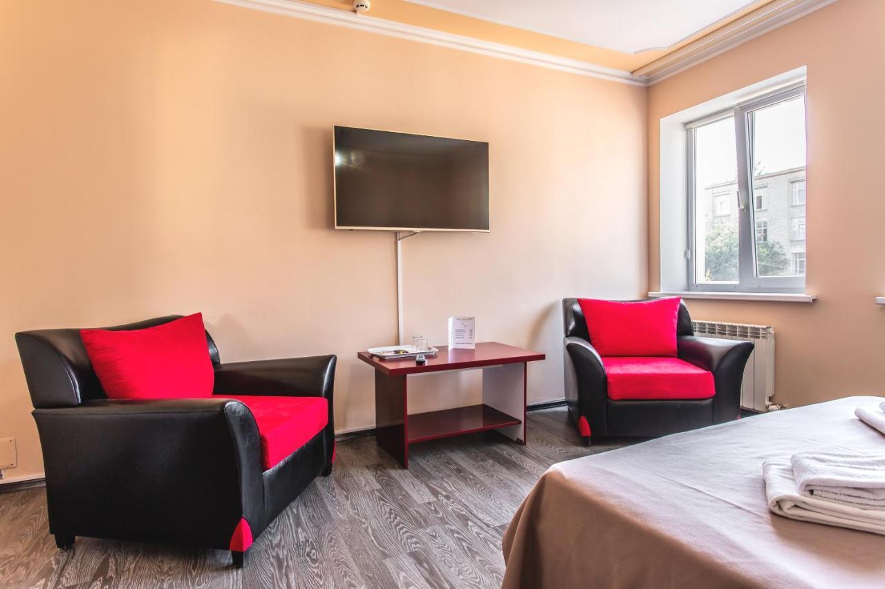 Star Rent Hotel Kişinev Dış mekan fotoğraf