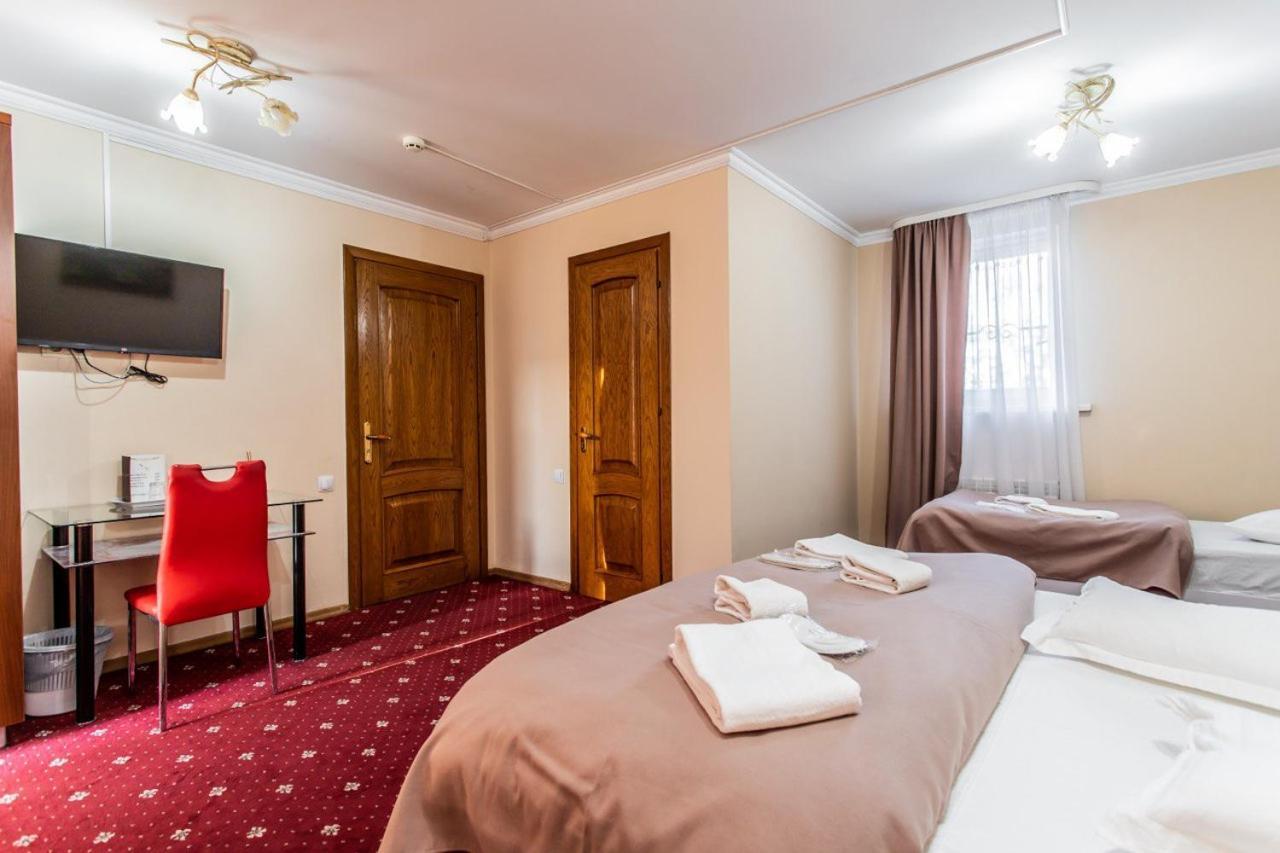 Star Rent Hotel Kişinev Dış mekan fotoğraf