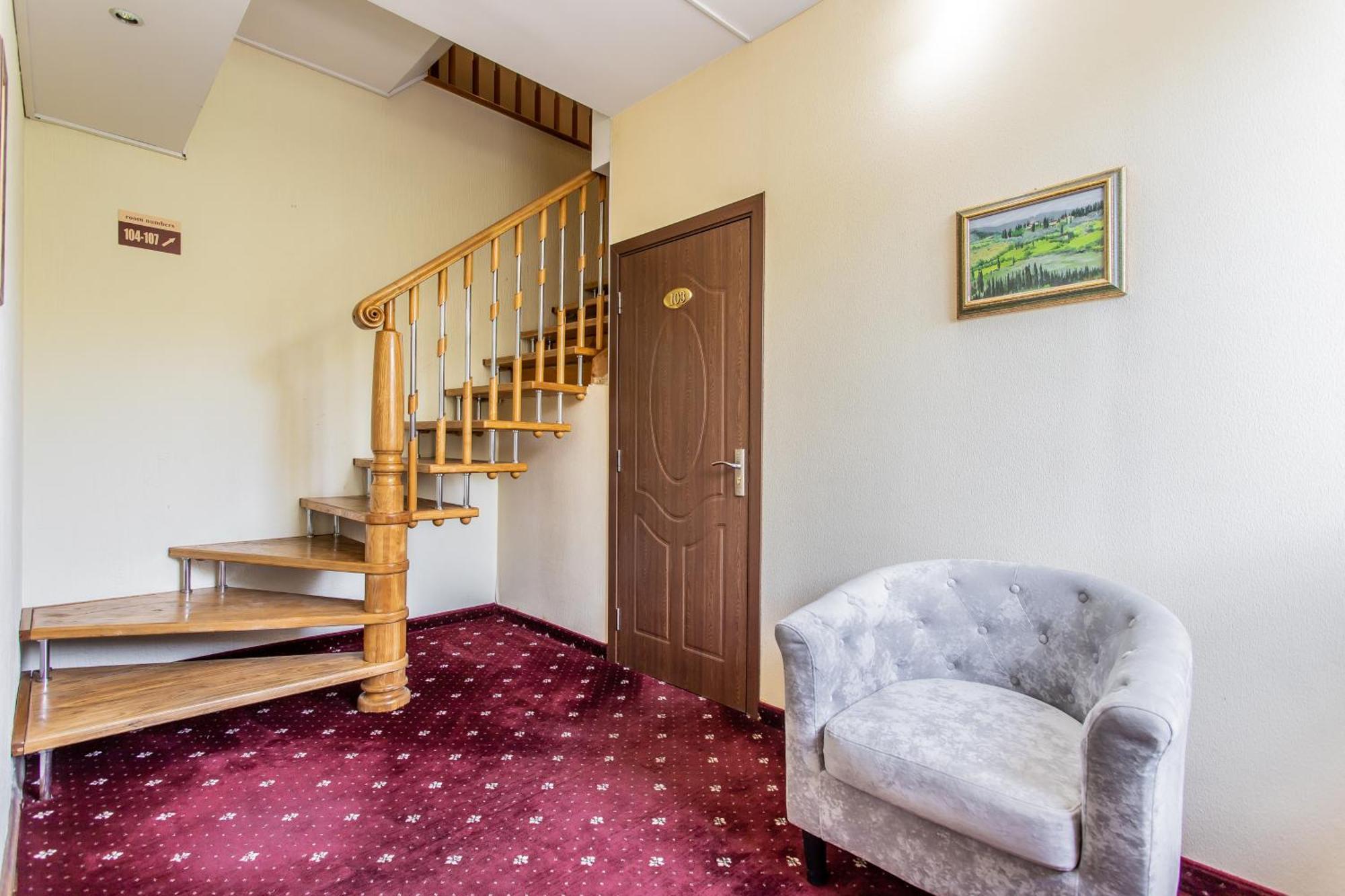 Star Rent Hotel Kişinev Dış mekan fotoğraf