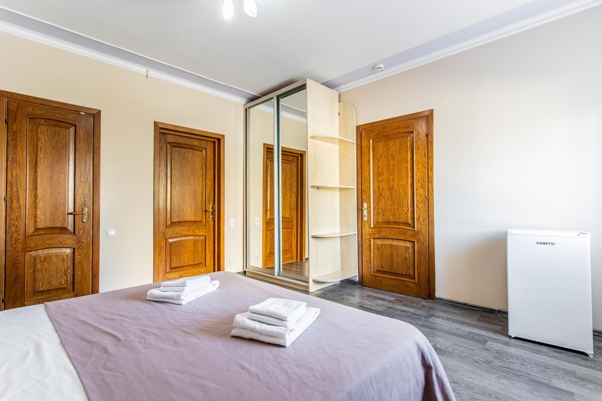Star Rent Hotel Kişinev Dış mekan fotoğraf
