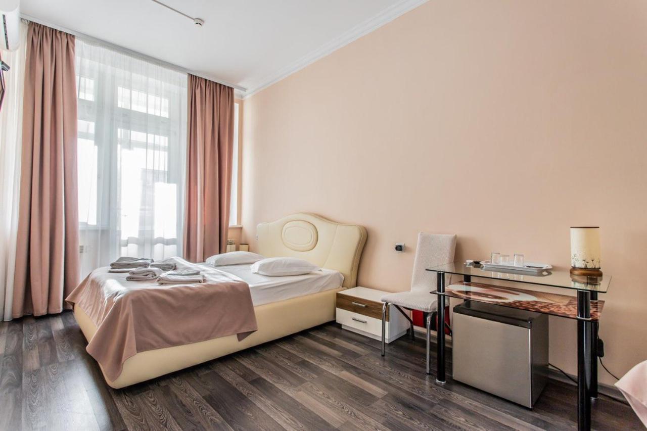 Star Rent Hotel Kişinev Dış mekan fotoğraf