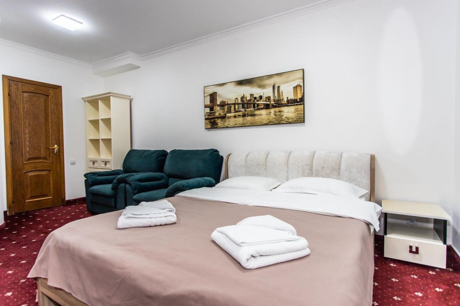 Star Rent Hotel Kişinev Dış mekan fotoğraf