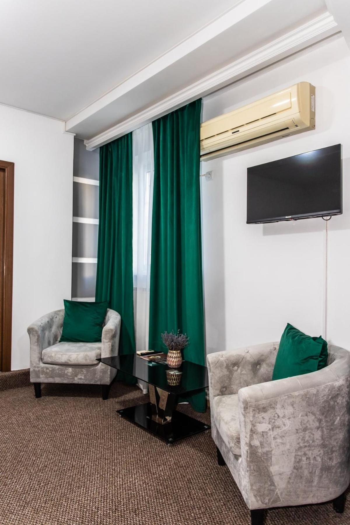 Star Rent Hotel Kişinev Dış mekan fotoğraf